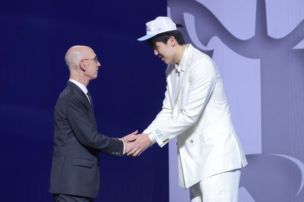 杨汉森被选为第16位！袁芳：别人乐观与否并不重要。来吧，年轻人