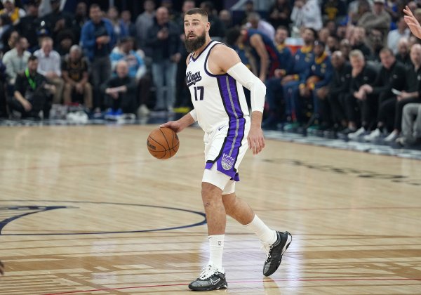 薪资专家：瓦兰的NBA合同有约束力 除非买断否则不能加盟其他