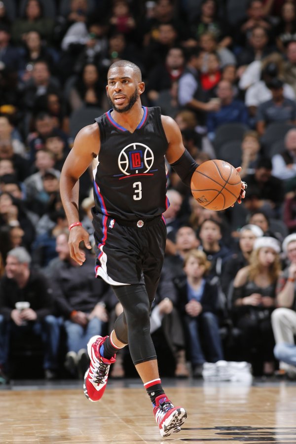 还是CP3！队记：比尔主动将3号运动活动    服  给保罗