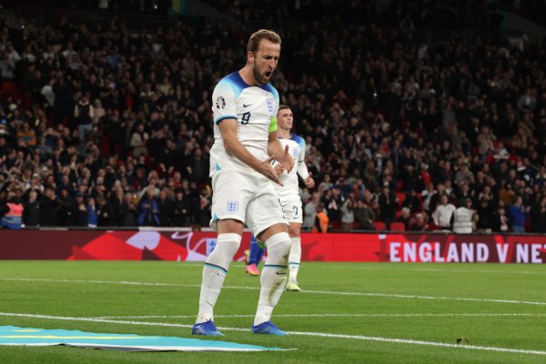 凯恩：塞尔维亚被我们压制到显得平庸 其实上一场我们踢得也不错