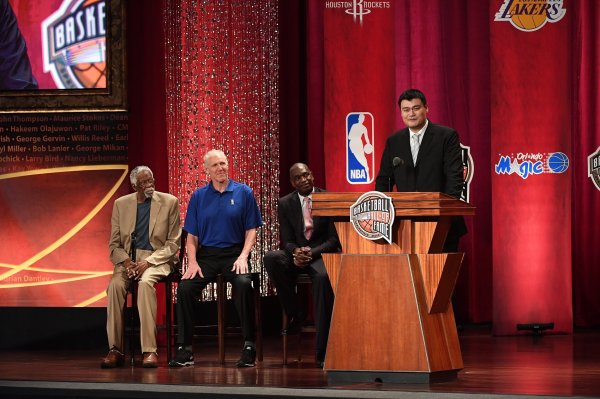 近10年的名人堂NBA球员都有谁？姚鲨双双入选 四大分位齐绽