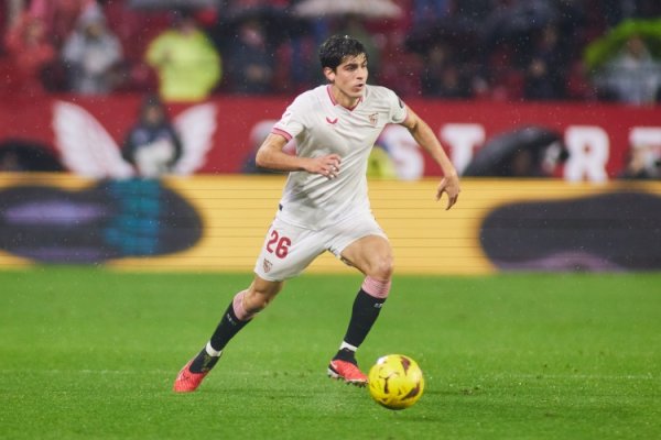 全市场：那不勒斯接近1700万欧签下塞维利亚右后场球员胡安卢