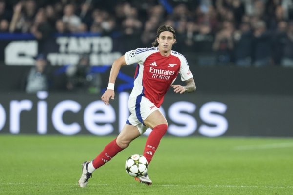 意外吗？卡拉菲奥里本赛季英超10次射球  ，是阿森纳队内最多