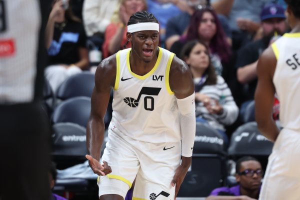 右腓骨骨裂  ！安吉：亨德里克斯已完全复健  会为练习  营