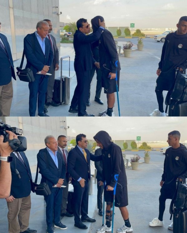 曼市德比还能上吗？马尔穆什世预赛伤退，拄拐回到开罗