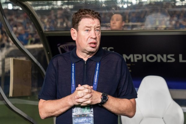 解放日报：斯卢茨基首率申花上高原 八月魔鬼赛程或成争冠分水岭