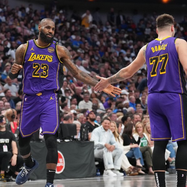 杨毅：东契奇来了詹姆斯就不是宝贝了 湖人组队都没让老干部发言