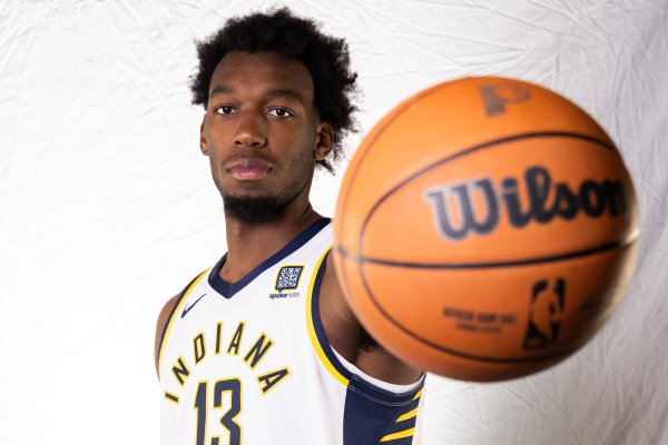 他真的我哭死！怀斯曼运动活动    战4中4&罚球2