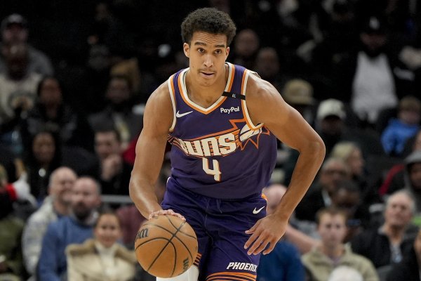 还有传送球  了？伊戈达罗出战20分钟 7中5拿到12分5板