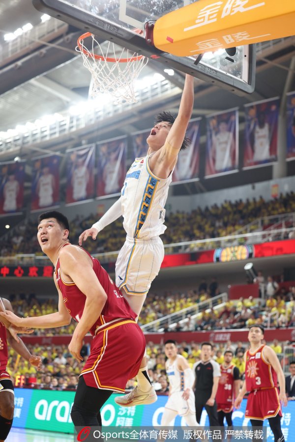 曾凡博谈重伤：除了腰伤 脑部也有后遗症 有一些相对严重的问题