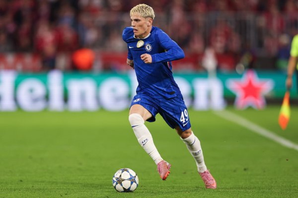 迪尼：看加纳乔射门让我红温，踢了33分钟1次冲刺跑  跑都没