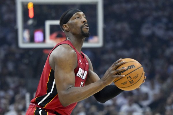 难阻失败  ！阿德巴约17投9中得到23分8板4助2断1帽