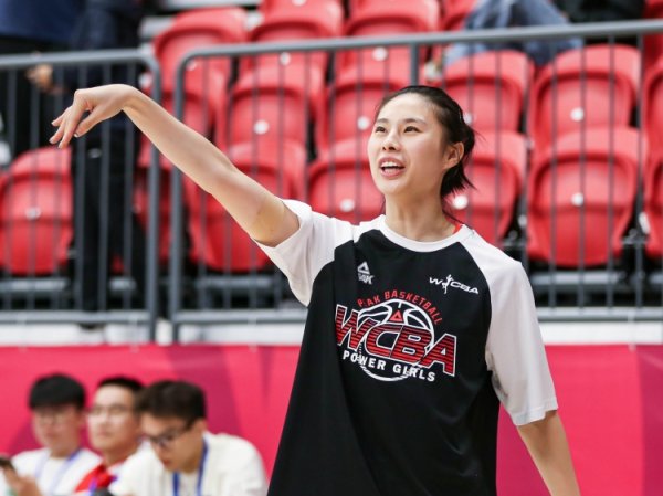 女篮冠军赛  第二阶段第10日综述：四川4连冠 江苏武汉分获