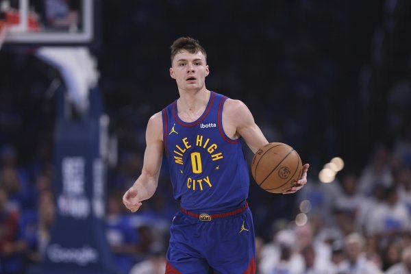 队记：我没看出掘金会给布劳恩提供5年1.35亿&第五