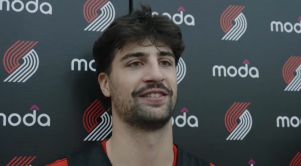 用一个词来形容杨瀚森？阿夫迪亚：本能 他有非常好的赛事  直