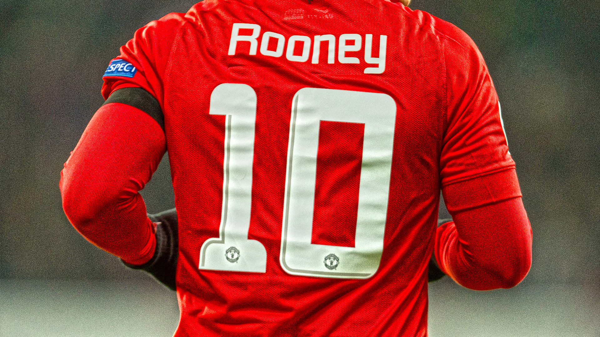 法国世界杯分组 人人喊打😨一群纽卡小球迷追着伊萨克车骂“老鼠